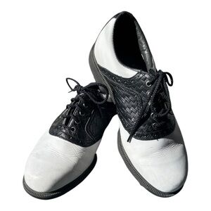 FootJoy Women's Golf Shoe Size 7 W White & Black Leather Spiked Oxford